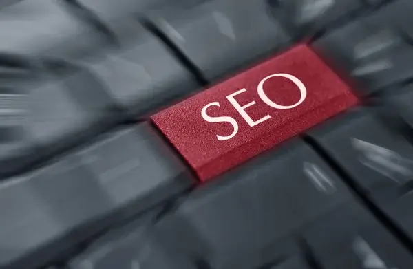 GEO (Generative Engine Optimization) helyettesíti a SEO-t?